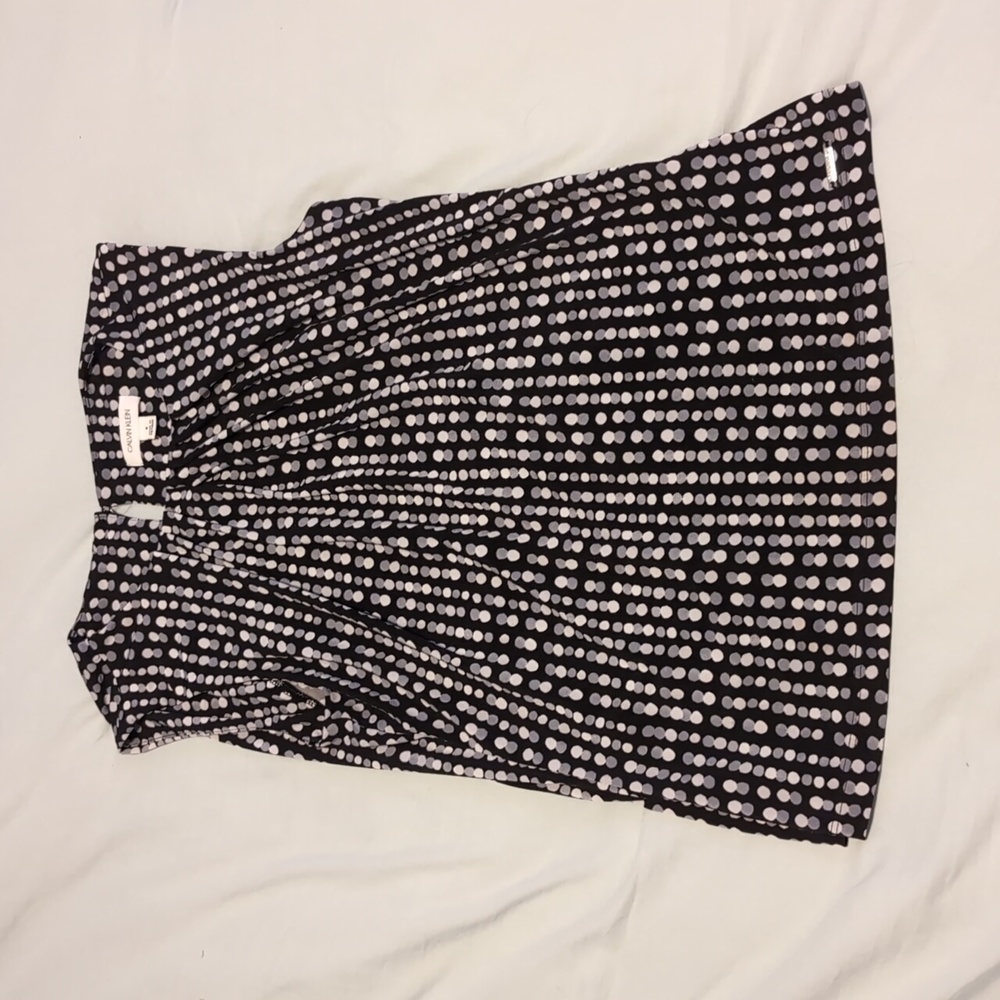 Calvin Klein small sleeveless spotted blouse